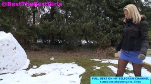 Тамия ходит по снегу в замшевых сапогах на тонком каблуке 14 см
