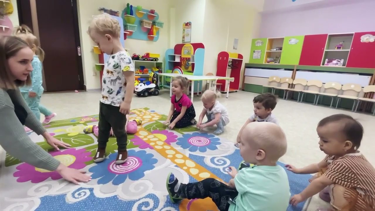 "Вот летают птички, птички-невелички") смотреть онлайн