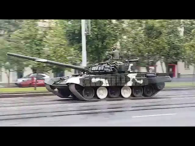 Полицейский разворот на танке смотреть онлайн