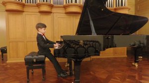 П. Чайковский «Апрель.Подснежник» исп. Андрей Гончаров / P. Tchaikovsky, April-Snowdrop A. Goncharov