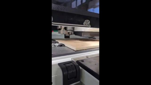 Сверлильно-присадочный станок с ЧПУ WoodTec HBM-611K Е смотреть онлайн
