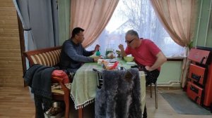 Сели обедать🤣Напугали мыши