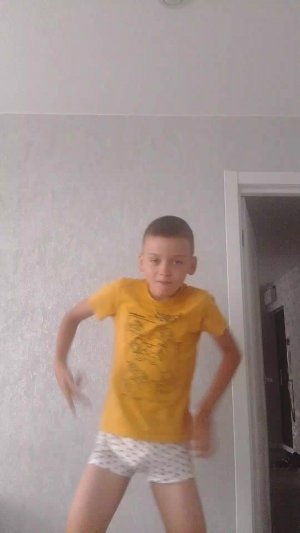 танцую под песню  six seven