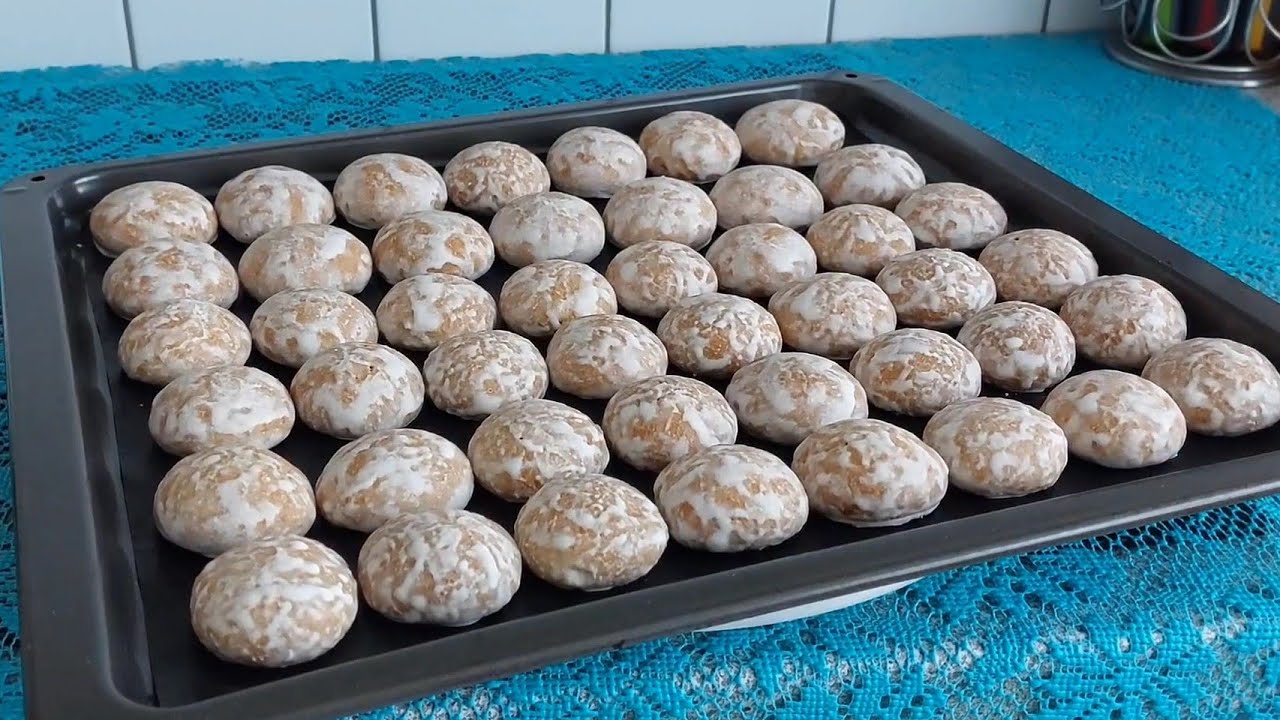 МЕДОВЫЕ ПРЯНИКИ С ТОНКИМ АРОМАТОМ КОРИЦЫ И КАРДАМОНА простое приготовление и незабываемый результат смотреть онлайн