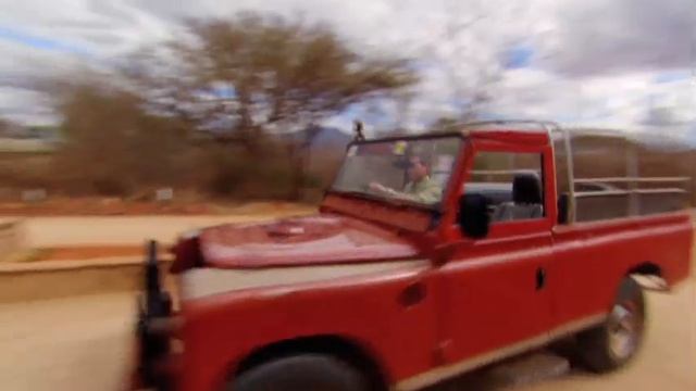 7.4 Lions in danger EYES OPEN 4