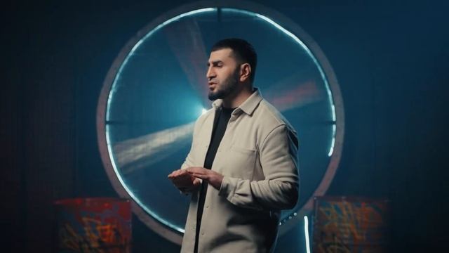 Zhamil Turan - Забыть твою улыбку (Official Video, 2026) смотреть онлайн