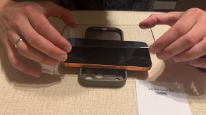 Как наклеить защитное стекло на iPhone без пузырьков: пошаговая инструкция