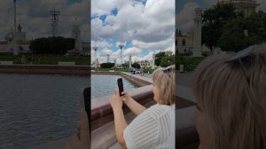 07-07-2026У фантана дружбы народов на ВДНХ