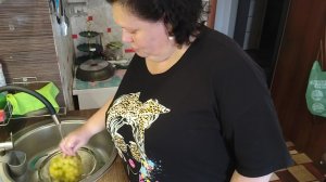 Везде побывали/  Посмотрели чернику/ Ходьба мне во благо/Купили фрукты/ Запеканка как суфле/