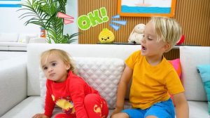 Алиса учится заботиться о своём младшем брате Лео!