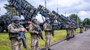 Европа в войне: экономика и политика.