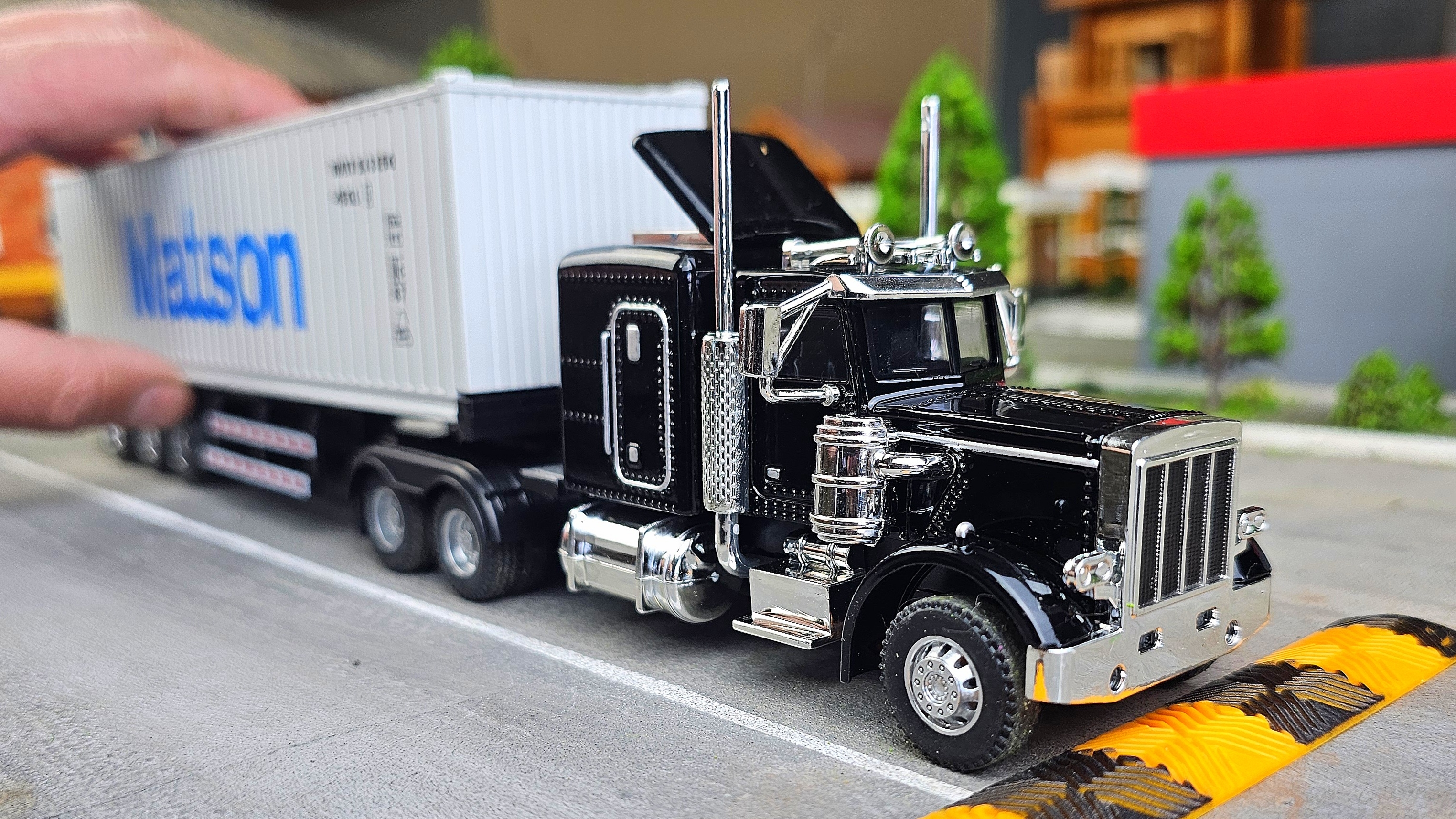 Фура Peterbilt 359 американский тягач с контейнером, свет и звук. Про машинки смотреть онлайн