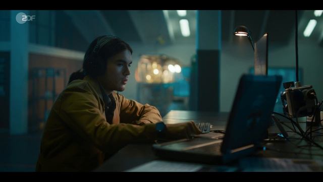 Рой 1 серия (сериал, 2023) смотреть онлайн