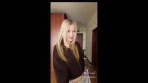 Красивая девушка