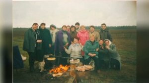 А жизнь продолжается