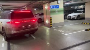 Как включить автопарковку на Lynk CO 900