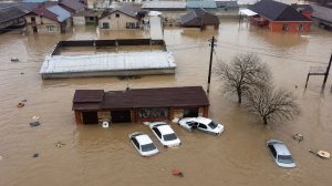 Мощные паводки топят Дагестан, Красноярский край и Свердловскую область