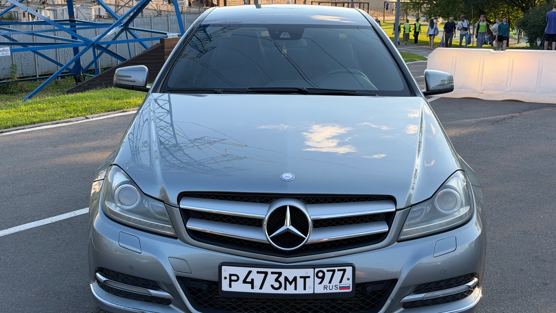 Mercedes-Benz W204 смотреть онлайн