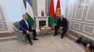 Мирзиёев ДОМА у Лукашенко!  // «Тут у меня скромно всё!»