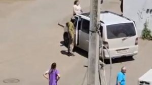 В Кривом Роге каратели ТЦК в гражданском без предъявления документов открывают огонь по женщинам,