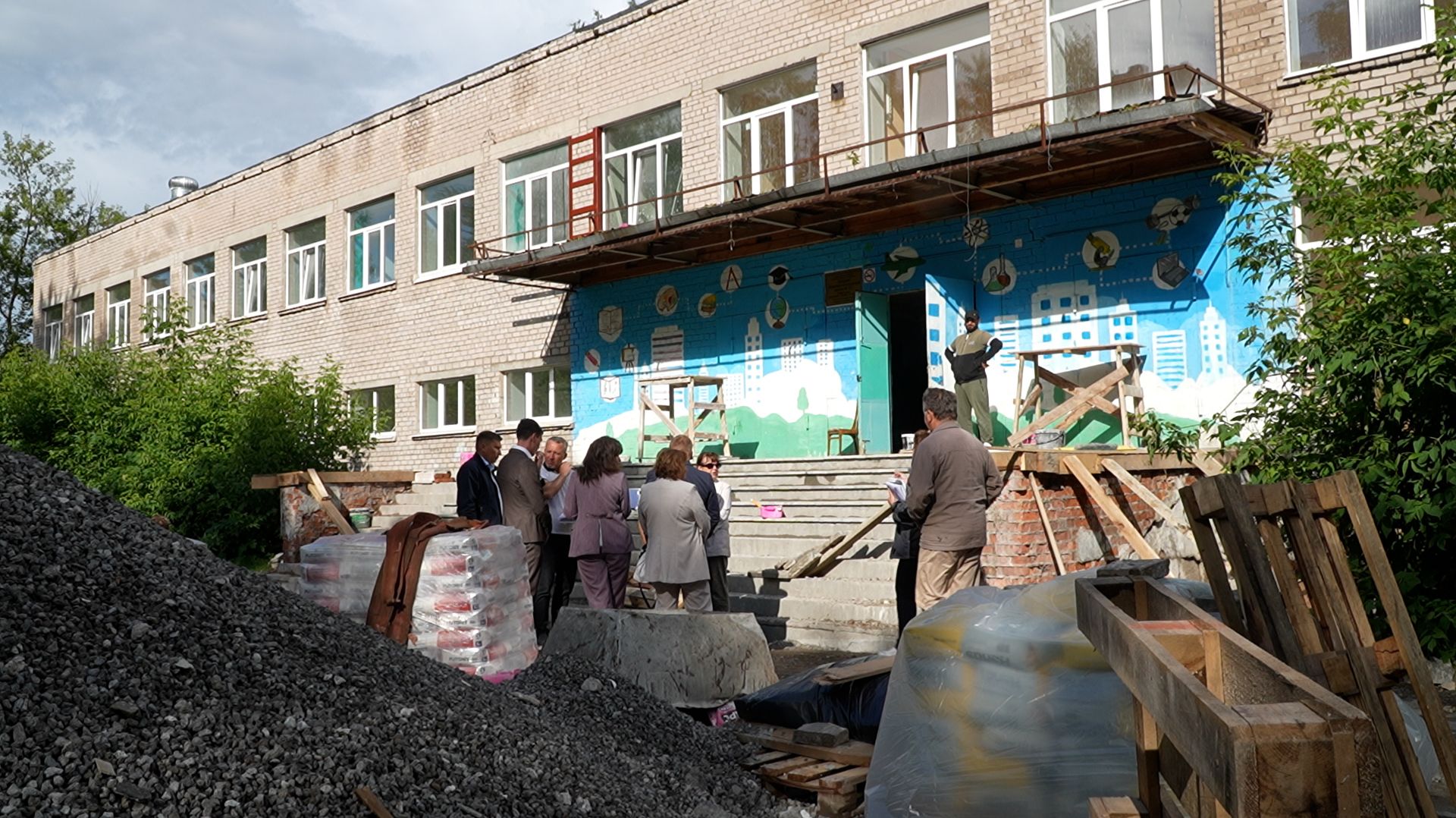 Капремонт школы №27 в Курске завершат в декабре, учеников временно переведут
