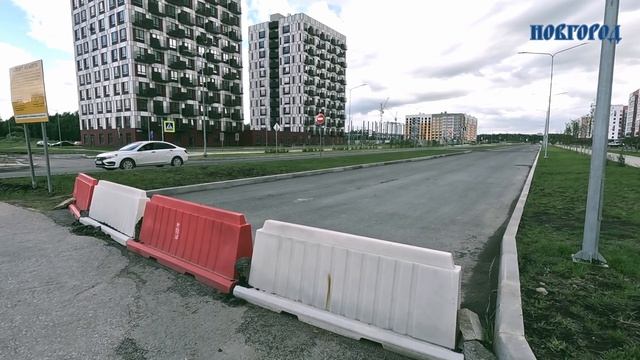 До конца лета новгородские автомобилисты будут проезжать участок в Державинском районе по временной