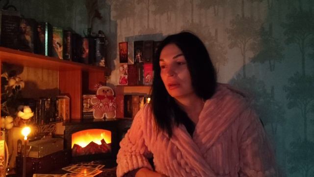 📌О ЧЁМ ОНА ТОСКУЕТ 📌 ЧТО У НЕЁ ВОТ -ВОТ РАЗРУШИТСЯ#тародлямужчин
