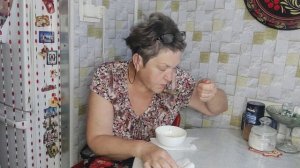 ПРИДУРЯНСТВО 😲👀 И  ОБЖИРАНСТВО😋УКУСНЕНЬКО😋☝️💯.БЯБЯЧНАЯ Я ,ДА❓🤔