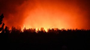 Плавится асфальт: Европа страдает от изнуряющей жары и лесных пожаров