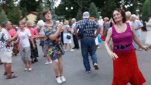 Пусть плачут те кому мы не достались Счастливые минуты в парке Горького Харьков 2021