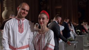 В Москве более сотни пар со всей страны одновременно зарегистрируют брак.