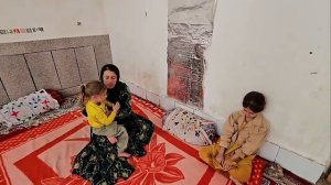 8с.Он купил землю для мамы-кочевницы, чтобы она могла построить свой первый  дом!