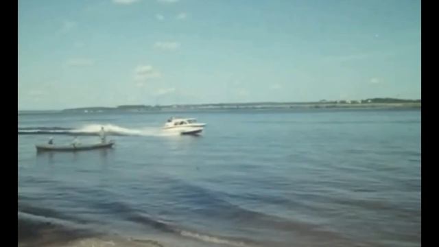Почти смешная история (1977). Песни из фильма смотреть онлайн