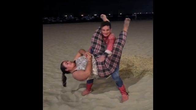 Хотели повторить запоминающийся момент из «Титаника»