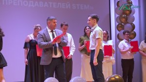 В педагогическом институте НИУ «БелГУ» продолжается вручение дипломов об окончании университета