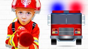 Никита играет в пожарного - Веселое видео для детей