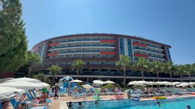 Lonicera World 4* 2026, Аланья, Турция, олимпийский бассейн и бар