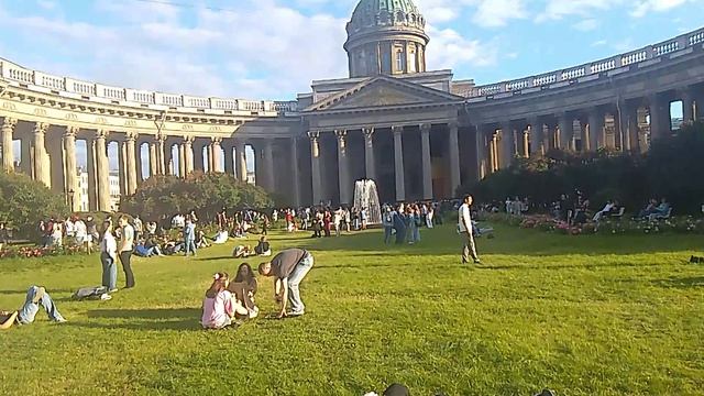 Гуляю с гостями по Невскому проспекту. смотреть онлайн