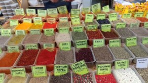 Съездили на рынок за мясом. Дождались лилий 🌸