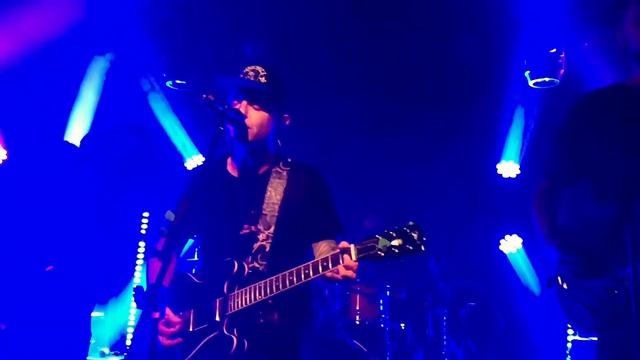 Звери - Танцуй-2 live 17.10.2017 HD смотреть онлайн