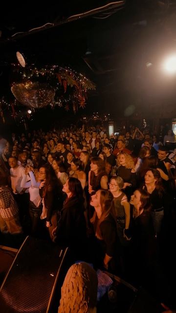 Объясняем, почему концерт 3.56 Am лучше, чем прогулка под солнцем