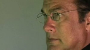 Стивен Сигал применяет расовую дискриминацию по отношению к собственному народу — 5 серия «Законник»