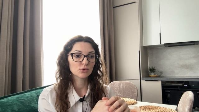 БУХГАЛТЕР → ДИЗАЙНЕР: Как я нашла дело жизни после выгорания смотреть онлайн