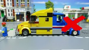 РОБОТ СТРОИТ МАШИНУ! 🦾🤖 Автоматический конвейер из LEGO
