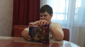 распаковка lego по набору человек-паук