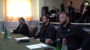 МЭР ГРОЗНОГО ПОСЕТИЛ РЕПЕТИЦИЮ АНСАМБЛЯ «ЗАМАНХО»