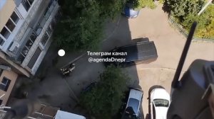 Днепр - торжественный занос тела в бус.  «Давай заноси, на...»