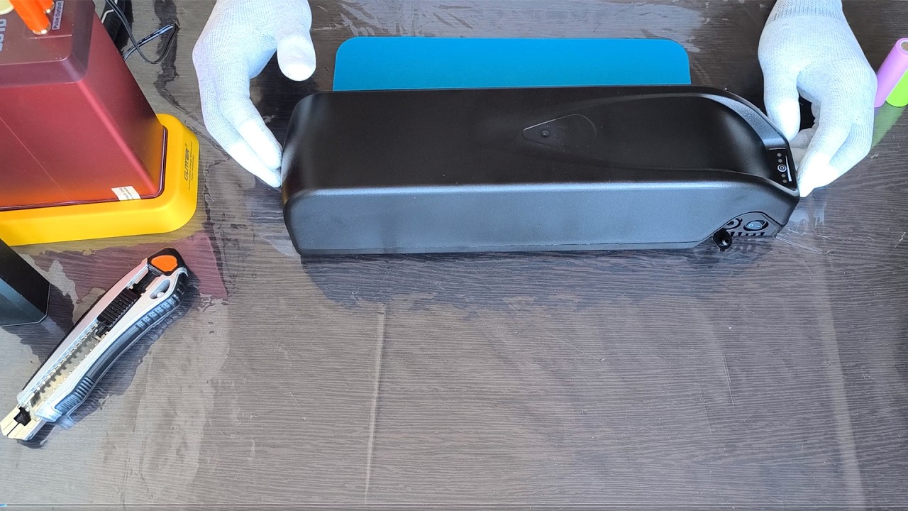 збірка акумулятора електровелосипеда 48v 13s3p корпус Hailong -HL52 на елементах 21700 sunpower смотреть онлайн