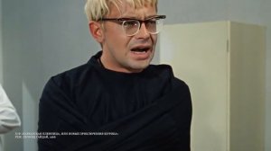 Скандал в Турции. Макрон пытался поцеловать руку жены президента Эрдогана