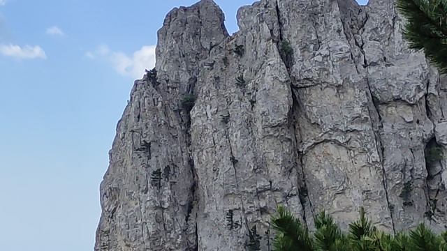 На море
